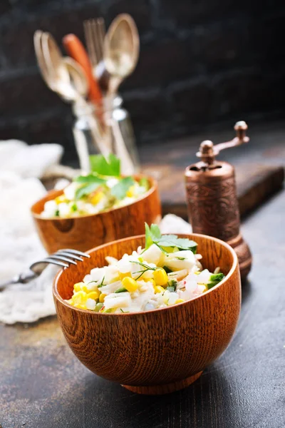 Ensalada Escudilla Mesa Ensalada Con Cangrejo —  Fotos de Stock