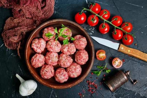 Raw Meat Balls Bowl Meat Balls Tomato — Stock Photo, Image