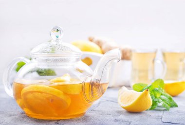 taze çay limon ve taze nane