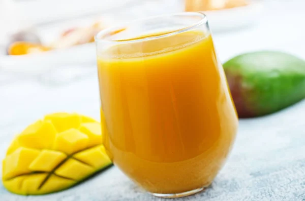 Mangosaft Glas Frischer Saft Und Früchte — Stockfoto