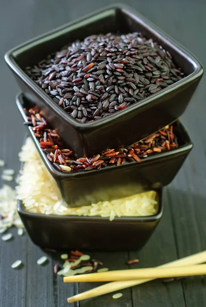 Raw Rice Bowls — Stock Photo, Image