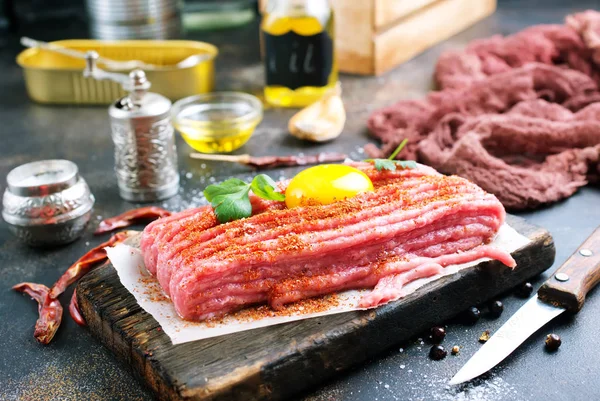 Raw Minced Meat Raw Egg Spice — Stock Photo, Image