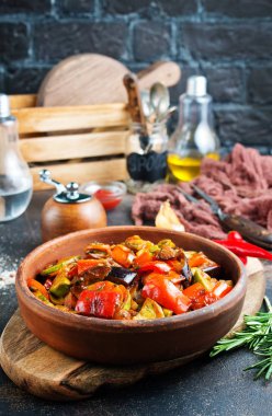 Kızarmış sebzeler