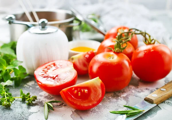 Tomate Fresco Especias Una Mesa — Foto de Stock