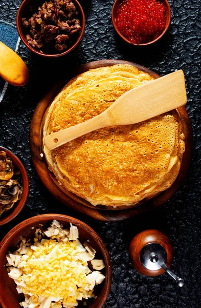 A stack of thin pancakes on a plate — Stock Image Stack Thin Pancakes Plate Stock Picture