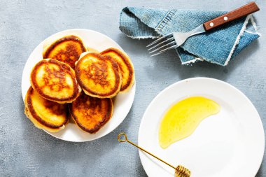 Tabakta gözleme, ballı krep, tatlı krep.