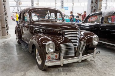 Kharkiv, Ukrayna - 19 Mayıs 2018: Retro araba De Soto 1939 yılında üretilen S6 vintage arabalar Kharkiv Retro ralli - Festivali'nde 2018 Kharkiv, Ukrayna 19 Mayıs 2018 üzerinde sunulur