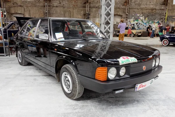 Kharkiv Ucrânia Maio 2018 Carro Retro Preto Tatra 613 Fabricado — Fotografia de Stock