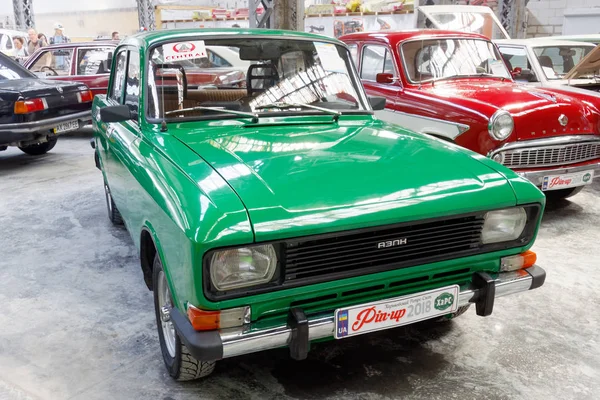 Kharkiv Ukraine Mai 2018 Voiture Rétro Soviétique Moskvich 2140 Fabriquée — Photo