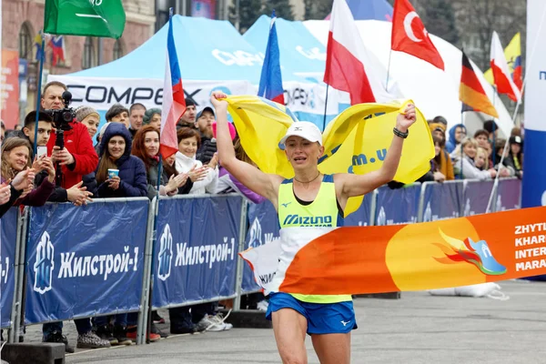 Kharkiv Ukraine April Kharkiv Internationaler Marathon Läufer Auf Den Straßen — Stockfoto