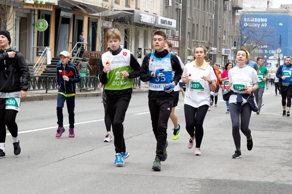 Kharkiv Ukraine April Kharkiv International Marathon Runners City Streets April — Stock Photo, Image