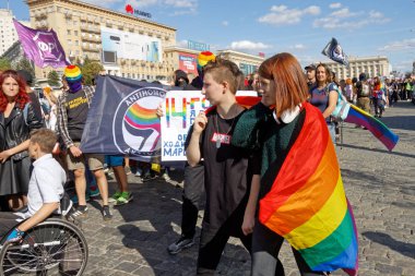 Kharkiv, Ukrayna - 15 Eylül 2019: Harkiv Pride. Eşcinsellerin, lezbiyenlerin, biseksüellerin, travestilerin hakları için eşitlik yürüyüşü.