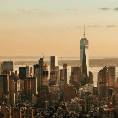 New York City şehir merkezi gökyüzü manzarası.