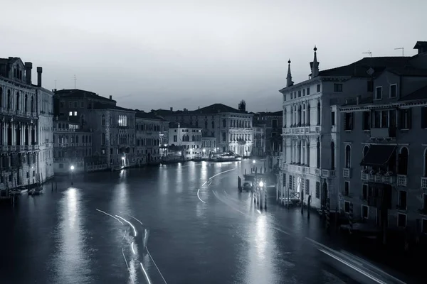 Vista Del Canal Venecia Por Noche Con Edificios Históricos Italia — Foto de Stock