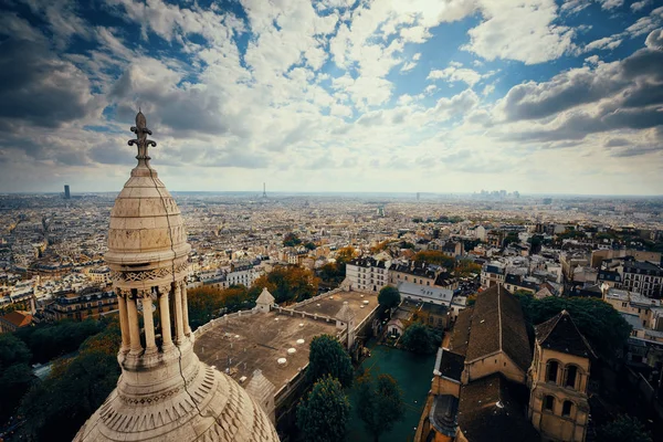 フランス パリのサクレ クール大聖堂とエッフェル塔の上からの眺め — ストック写真