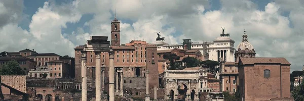 Rome Forum Met Ruïnes Van Historische Gebouwen Italië — Stockfoto