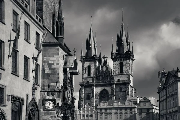 Εκκλησία Της Παναγίας Πριν Δείτε Tyn Και Πράγα Στην Τσεχική — Φωτογραφία Αρχείου