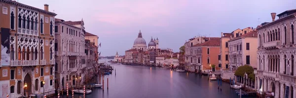 Talya Uzun Pozlama Ile Venedik Kilise Santa Maria Della Salute — Stok fotoğraf