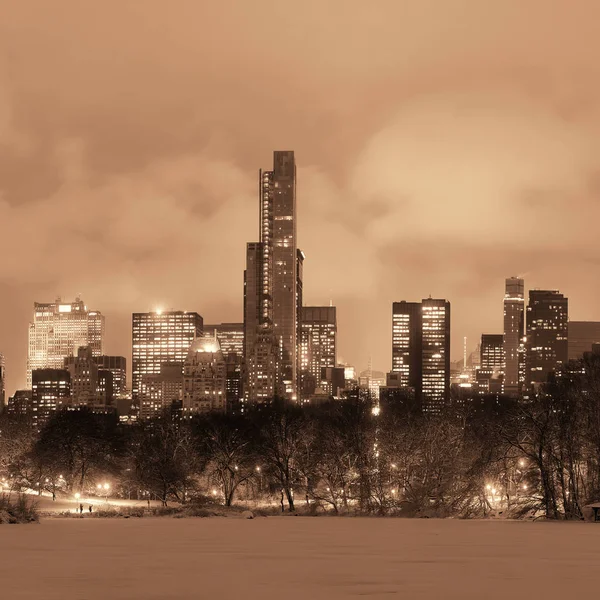 Central Park Invernale Notte Con Grattacieli Manhattan New York — Foto Stock