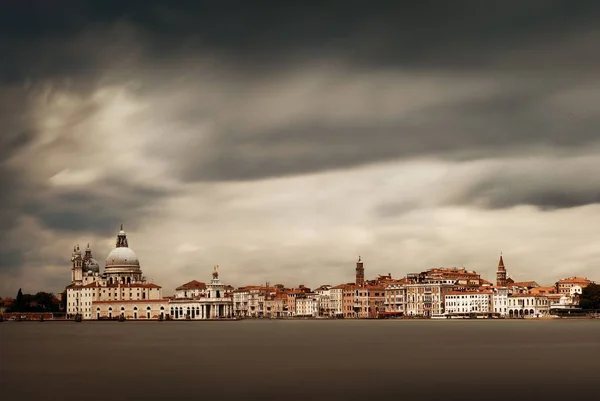 Stadtsilhouette Von Venedig Mit Uhrturm Und Kuppel Langzeitbelichtung Von Der — Stockfoto