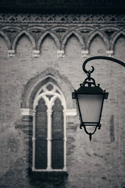 Lâmpada Janela Edifício Histórico Veneza Itália — Fotografia de Stock