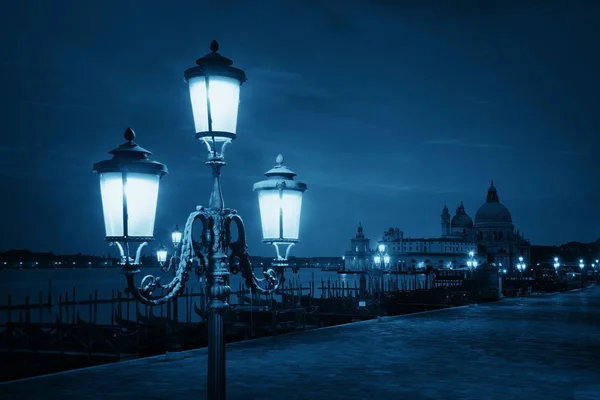 Éjszakai Lámpa Santa Maria Della Salute Templom Olaszország Velence — Stock Fotó