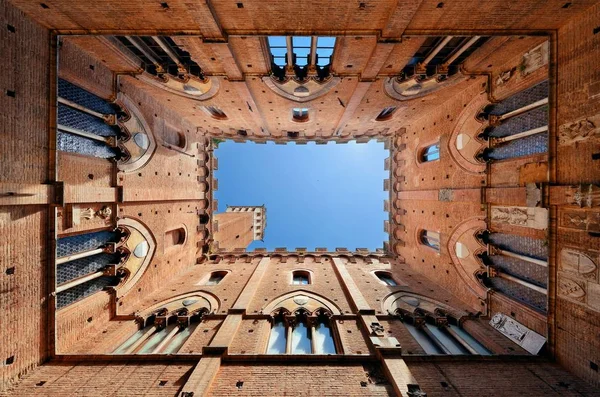Widok Sali Dzwonnica Siena Włochy — Zdjęcie stockowe