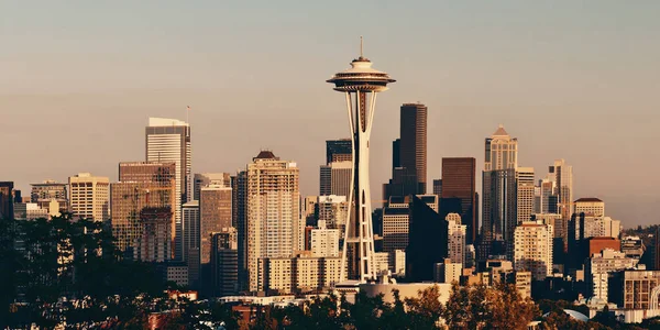 Seattle Skyline Van Stad Bij Zonsondergang Met Stedelijke Kantoorgebouwen Gezien — Stockfoto