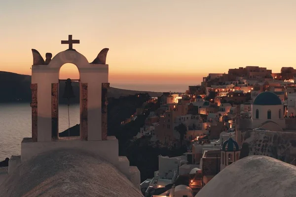 Santorini Skyline Por Noche Con Edificios Campanario Grecia — Foto de Stock