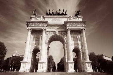 Arch barış veya Arco della Pace, Milano, İtalya.