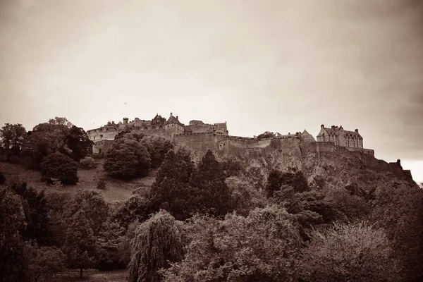 Castelo Edimburgo Visto Parque — Fotografia de Stock