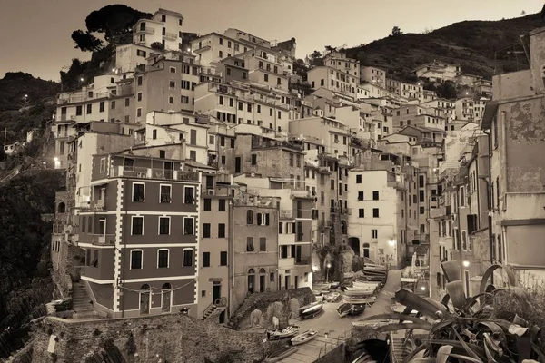 Riomaggiore Com Edifícios Cinque Terre Noite Itália — Fotografia de Stock