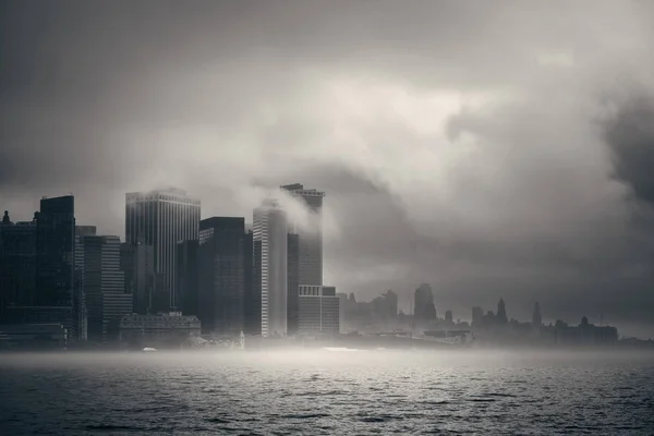 New York City Downtown Business District Foggy Day — Stock Photo, Image