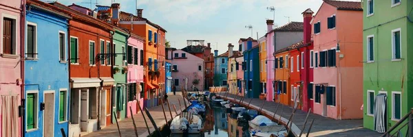 Kleurrijke Burano Panoramisch Uitzicht Het Kanaal Venetië Italië — Stockfoto