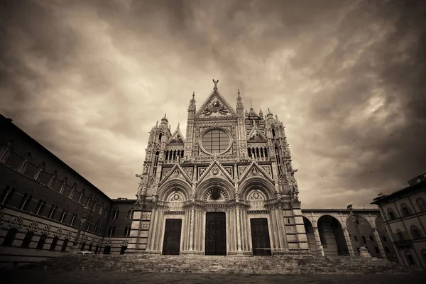 Catedral Siena Ciudad Medieval Día Nublado Italia — Foto de Stock