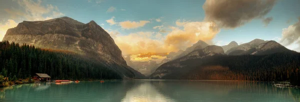 Nationaal Park Banff Lake Louise Zonsopgang Panorama Met Bergen Bos — Stockfoto