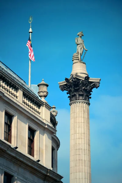 Nelsons Säule Und Vintage Lampe London — Stockfoto