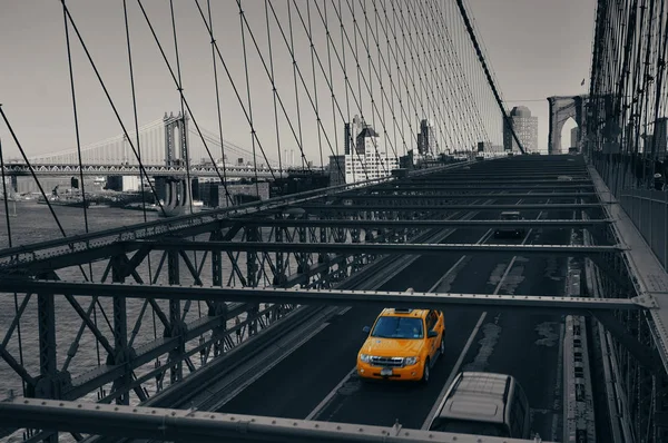 Brooklyn Bridge Mit Verkehr Downtown Manhattan New York City — Stockfoto