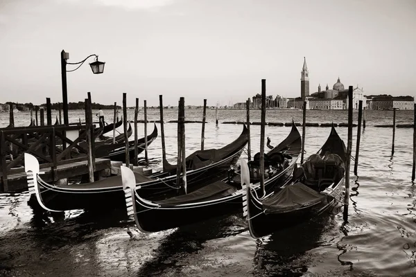 Parc Gondoles Dans Eau San Giorgio Maggiore Île Venise Italie — Photo