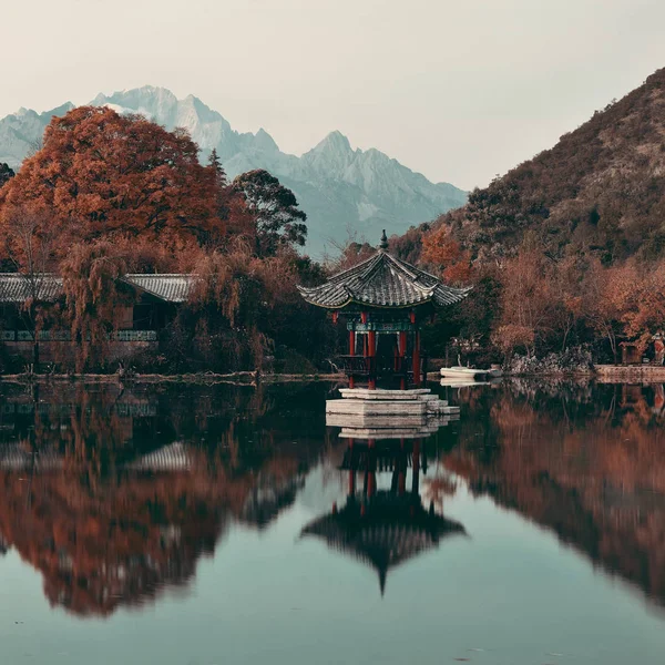 Piscina Dragón Negro Lijiang Yunnan China — Foto de Stock