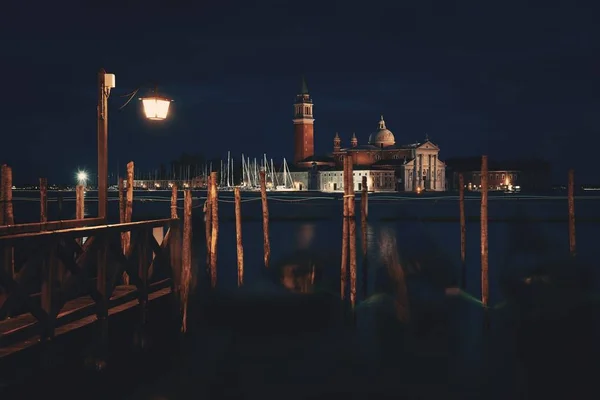 Venecia Por Noche Con Farolas Iglesia San Giorgio Maggiore Italia — Foto de Stock