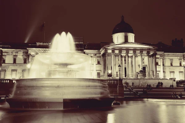 Trafalgar Square Nuit Avec Fontaine Galerie Nationale Londres — Photo