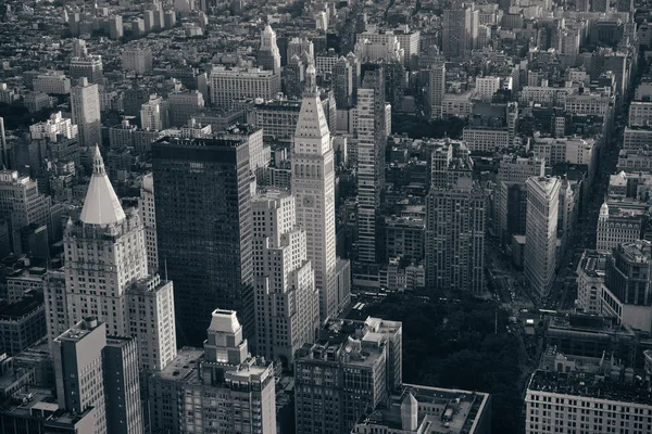 纽约市的屋顶景观 有曼哈顿市中心的摩天大楼和城市景观 — 图库照片