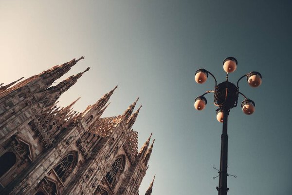 Duomo and lamp post at Catholic Square or Piazza del Duomo in Milan, Italy
. 