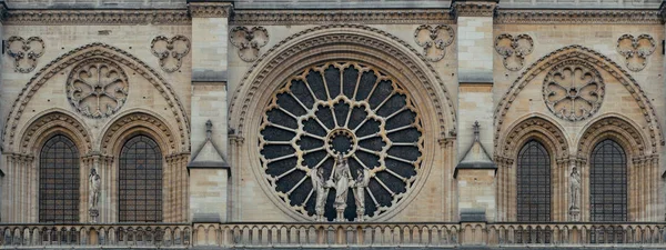 Notre Dame Paris Closeup Ünlü Şehir Simgesel Yapı Olarak — Stok fotoğraf