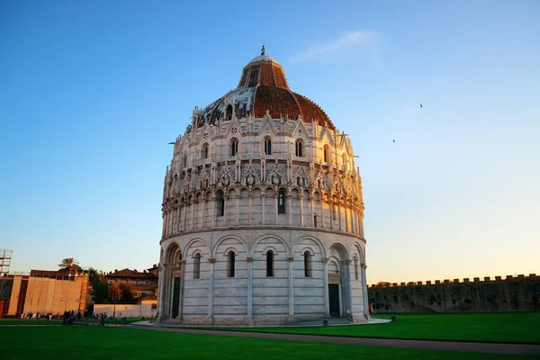 Pisa Piazza Dei Miracoli Talya Kilise Kubbesi Ile Gün Batımında — Stok fotoğraf