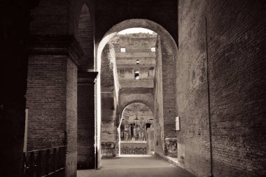 Roma İtalya Colosseum iç görünüm