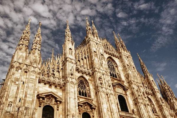 Milano Katedrali Güzel Desen Heykel Talya — Stok fotoğraf