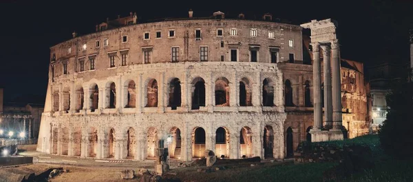 Visa Marcellos Theatre Med Historiska Ruiner Natten Rom Italien — Stockfoto