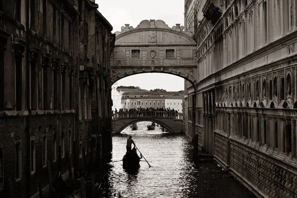 Ponte Dos Suspiros Como Marco Famoso Gôndola Veneza Itália — Fotografia de Stock